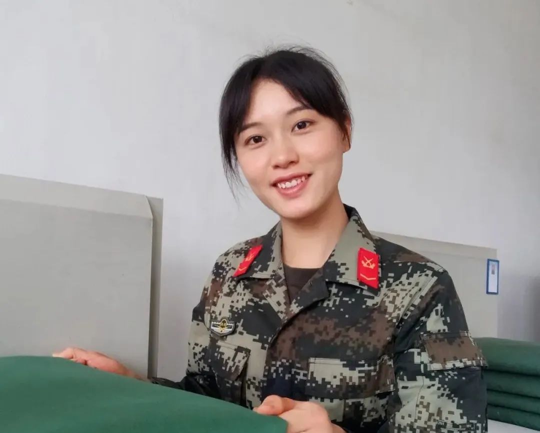 29张大图：穿军装的女兵，太好看了！（28）
