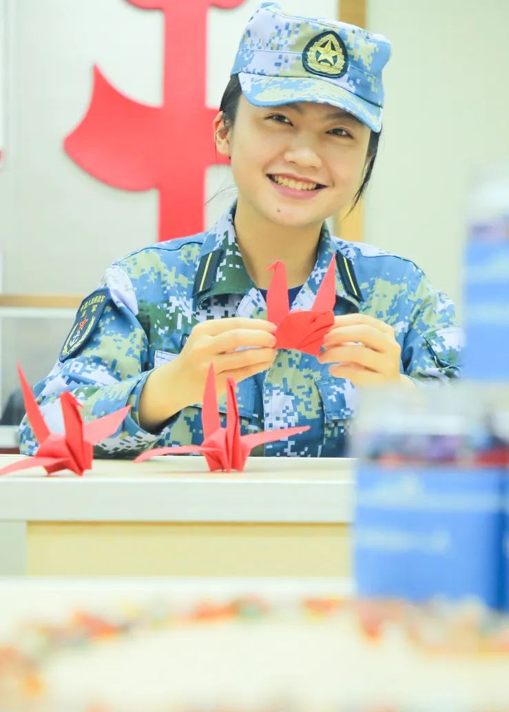 29张大图：穿军装的女兵，太好看了！（33）