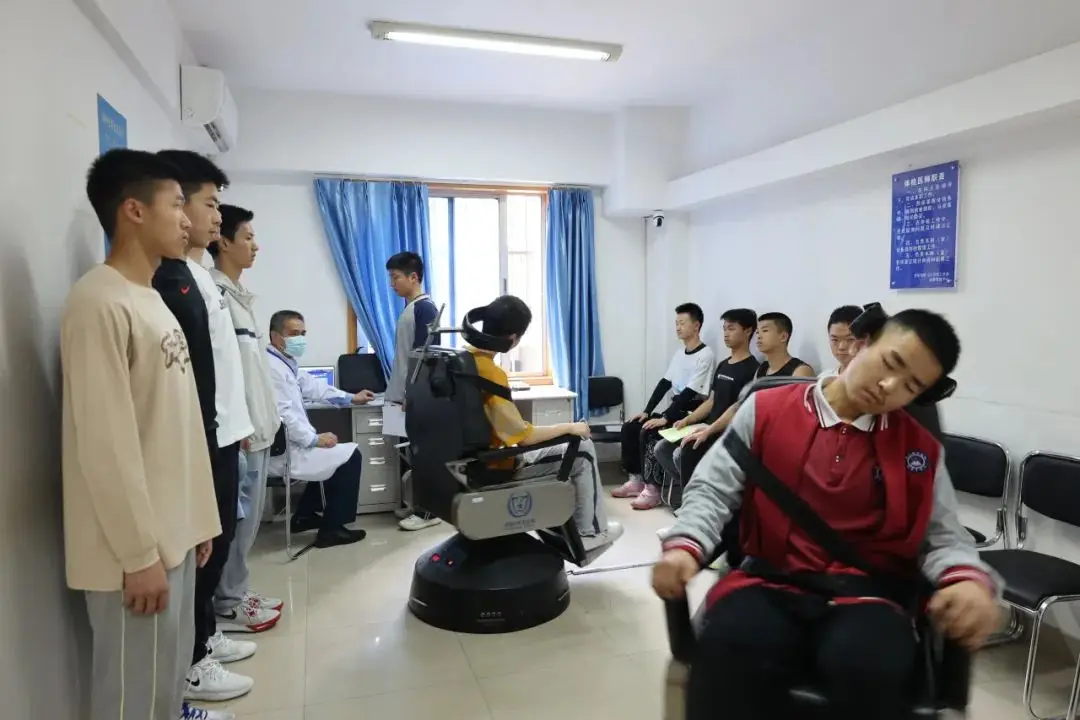 空军招飞体检标准具体有哪些项目和要求？