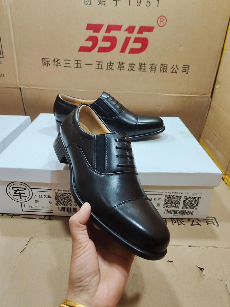 军鞋哪个品牌质量最好最耐穿？选购要点与保养指南全解析
