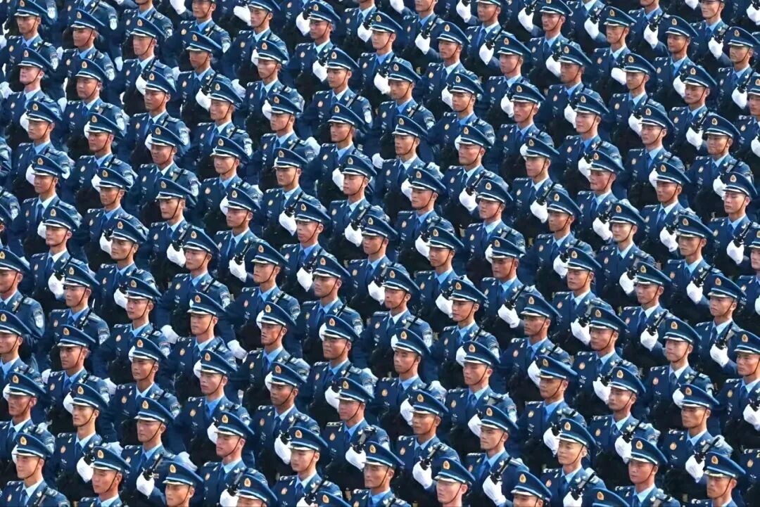 烈士的评定标准是什么？如何申请追认烈士及家属抚恤待遇？